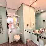 Hotel Executive 4*