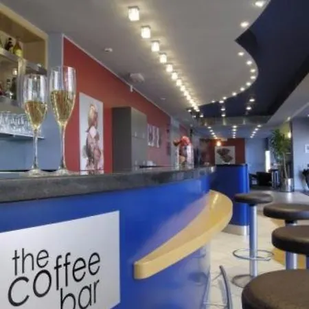 Executive מלון 4*