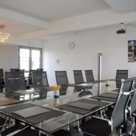 Executive מלון פורלי