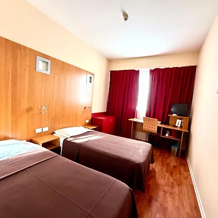Hotel Executive 4*