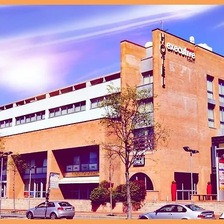 Executive פורלי