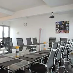 호텔 Executive 포를리