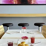Executive فندق 4*