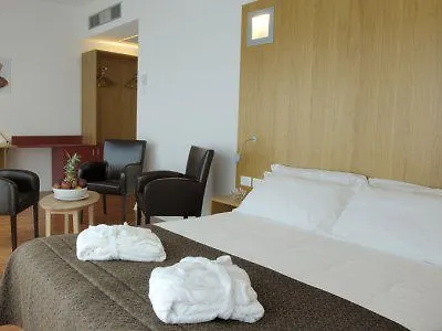 エグゼクティブ ホテル 4*
